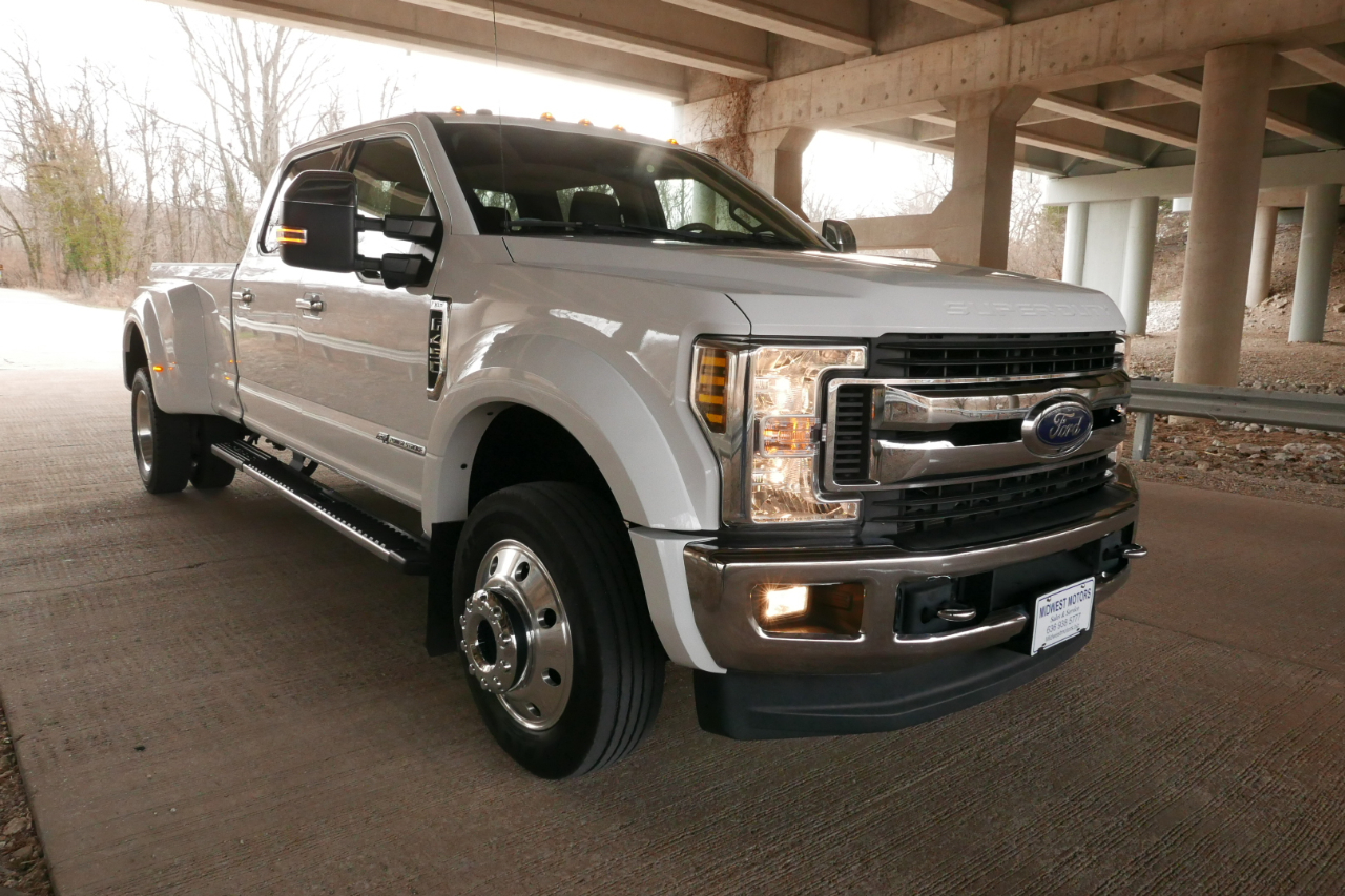 Ford Super Duty F-450 DRW XLT 4WD Crew Cab 8' Box 2019