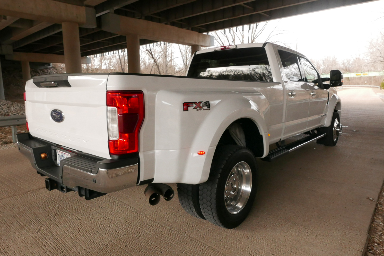 Ford Super Duty F-450 DRW XLT 4WD Crew Cab 8' Box 2019