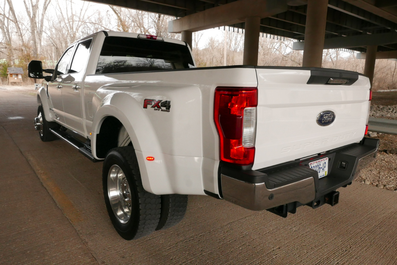 Ford Super Duty F-450 DRW XLT 4WD Crew Cab 8' Box 2019