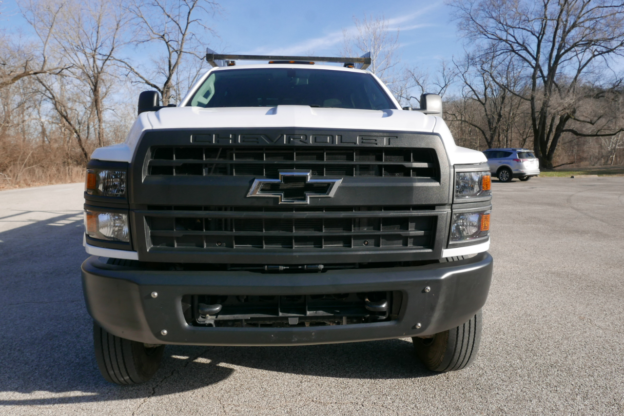 Chevrolet Silverado MD 4WD Crew Cab Work Truck 2024