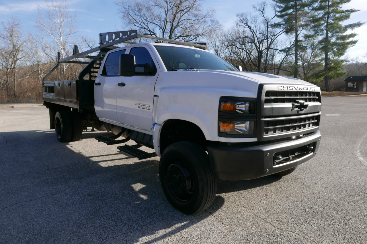 Chevrolet Silverado MD 4WD Crew Cab Work Truck 2024