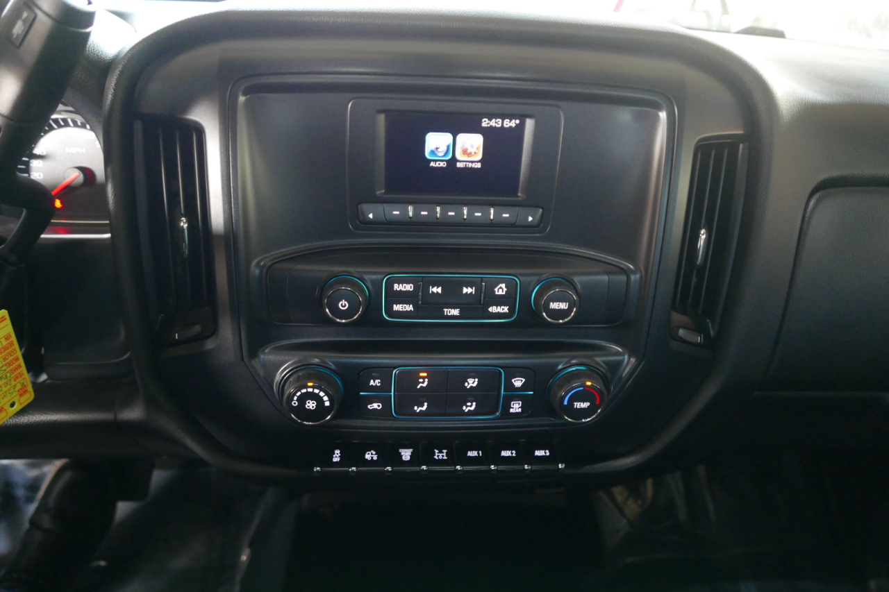 Chevrolet Silverado MD 4WD Crew Cab Work Truck 2024