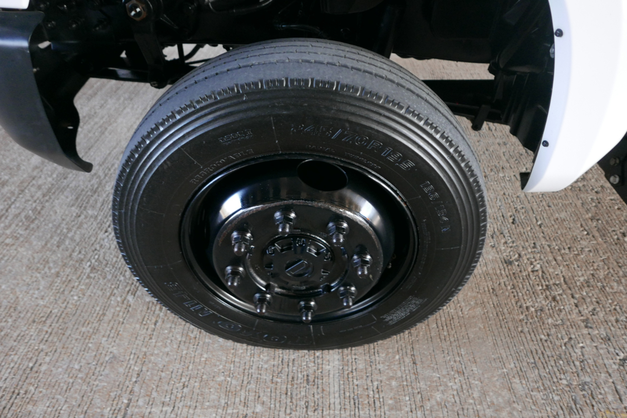 Chevrolet Silverado MD 4WD Crew Cab Work Truck 2024