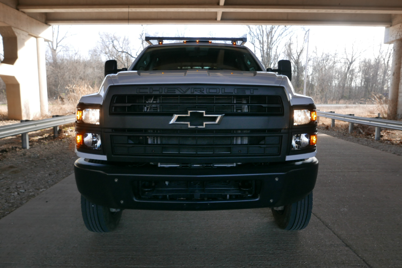 Chevrolet Silverado MD 4WD Crew Cab Work Truck 2024