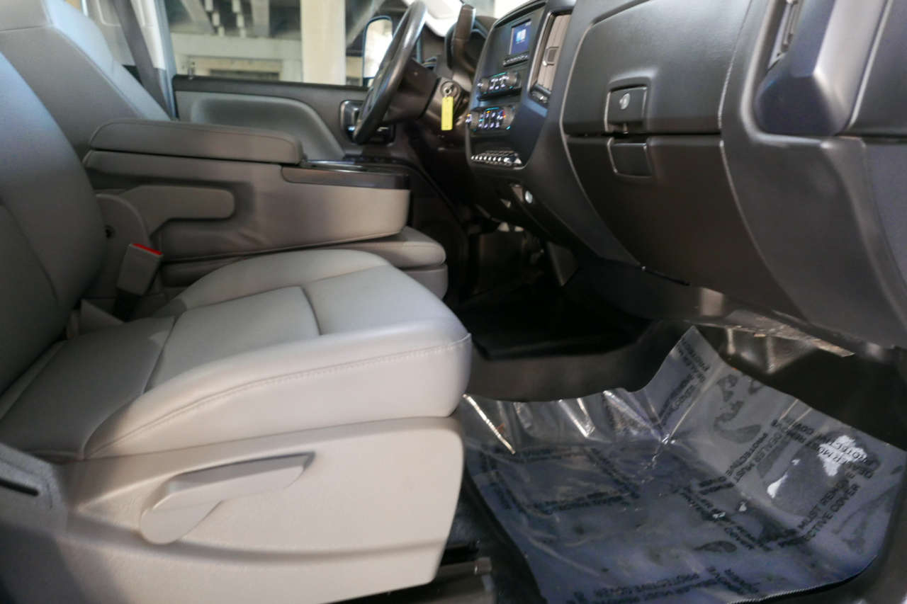 Chevrolet Silverado MD 4WD Crew Cab Work Truck 2024