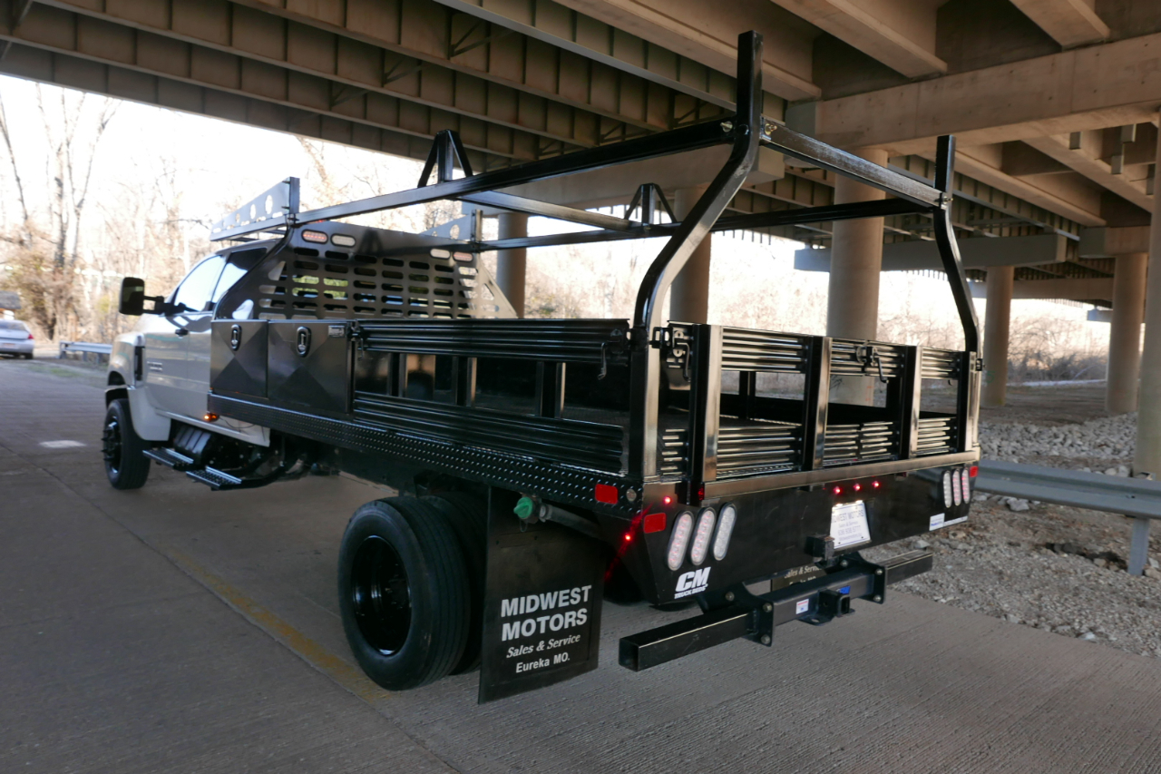Chevrolet Silverado MD 4WD Crew Cab Work Truck 2024