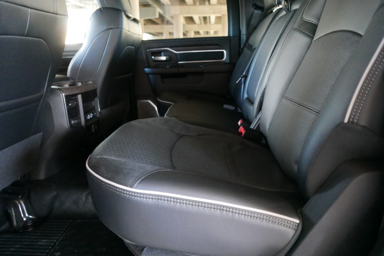 RAM 3500 Chassis Cab Big Horn 4WD Crew Cab 60" CA 172.4" WB 2026