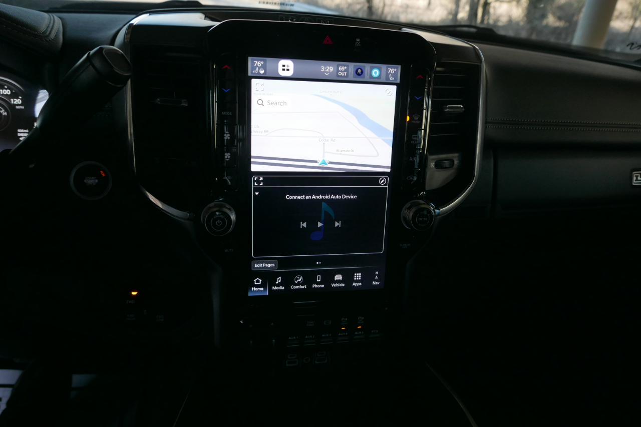 RAM 3500 Chassis Cab Big Horn 4WD Crew Cab 60" CA 172.4" WB 2026