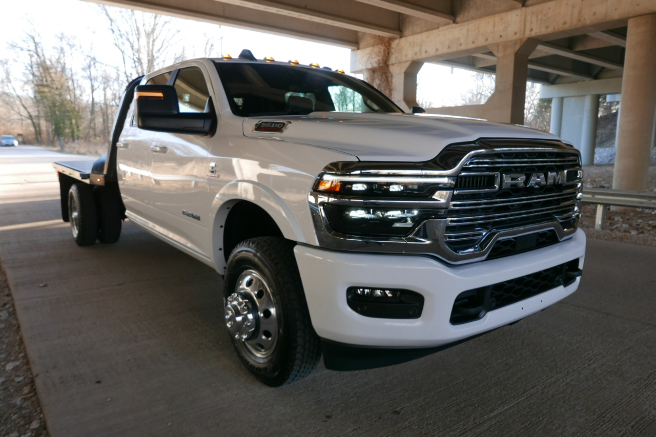 RAM 3500 Chassis Cab Big Horn 4WD Crew Cab 60" CA 172.4" WB 2026