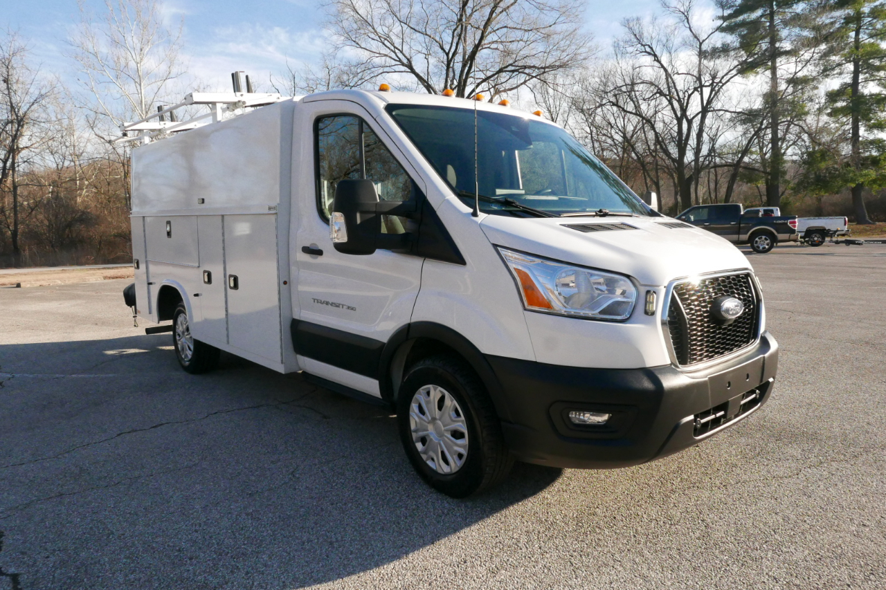 Ford Transit Cutaway T-350 RWD SRW 138" WB 9500 GVWR 2022