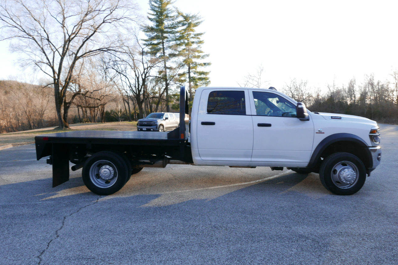 RAM 4500 Chassis Cab Tradesman 4x4 Crew Cab 60" CA 173.4" WB 2025