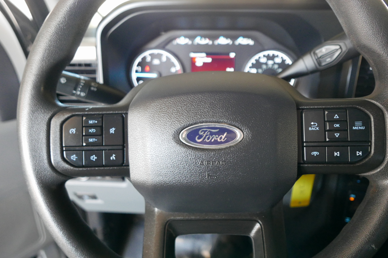 Ford Super Duty F-250 SRW XLT 4WD Crew Cab 8' Box 2024