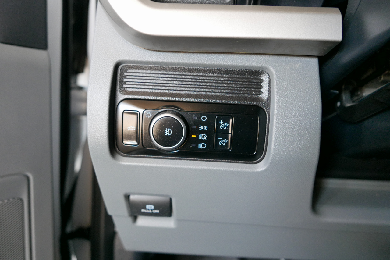 Ford Super Duty F-250 SRW XLT 4WD Crew Cab 8' Box 2024