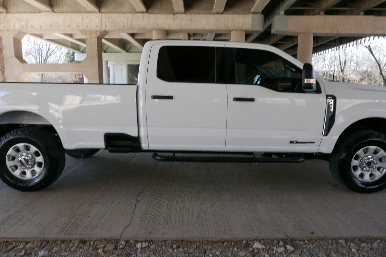 Ford Super Duty F-250 SRW XLT 4WD Crew Cab 8' Box 2024