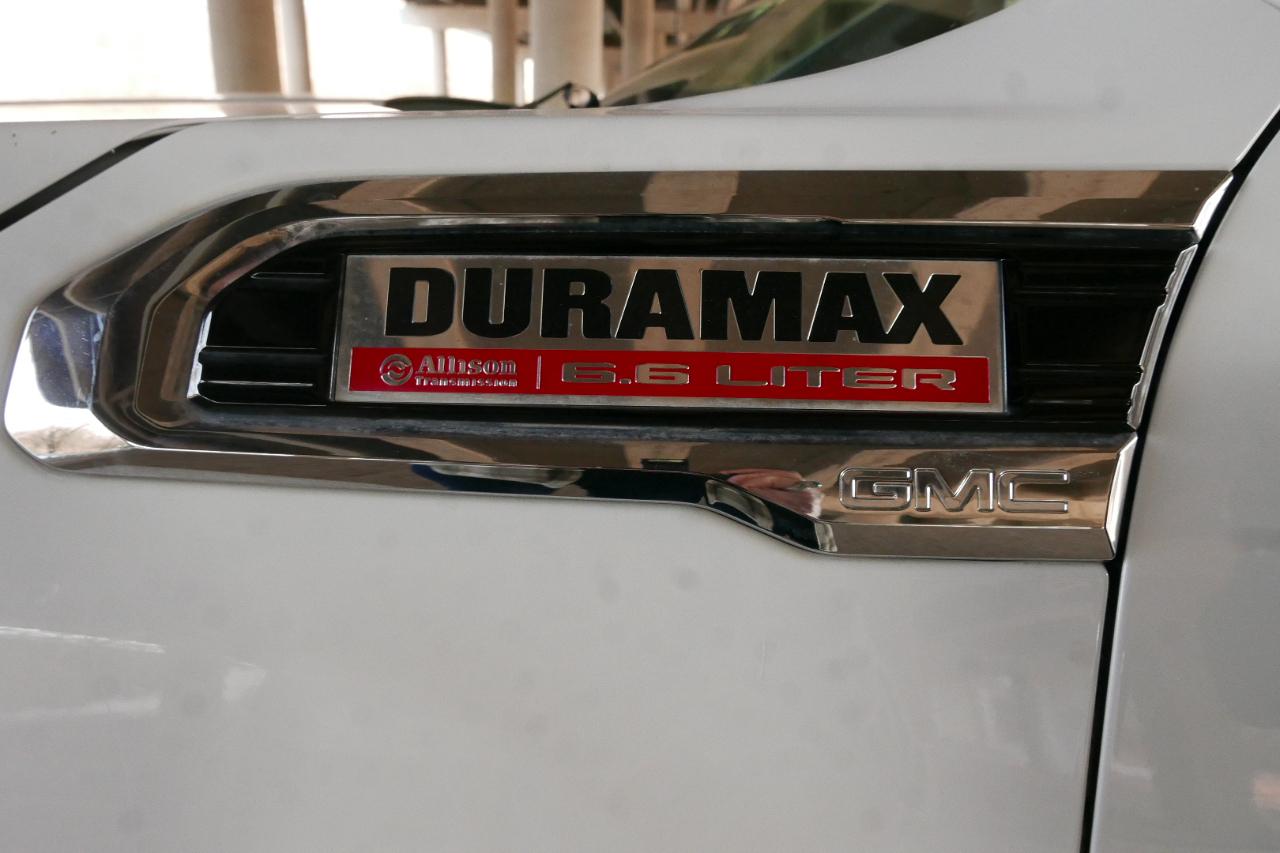 GMC Sierra 2500HD 4WD Double Cab 162" Pro 2023