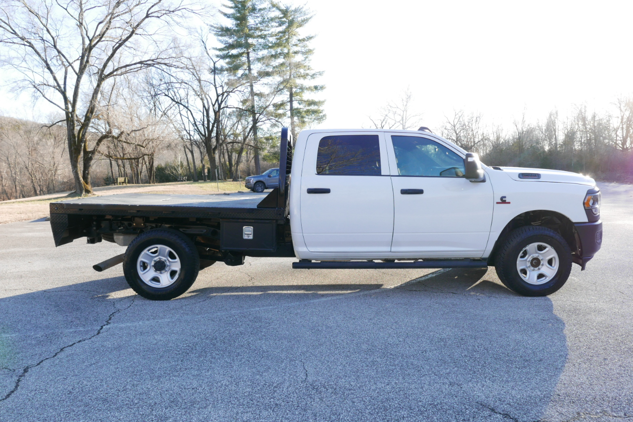 RAM 2500 Tradesman 4x4 Crew Cab 8' Box 2024