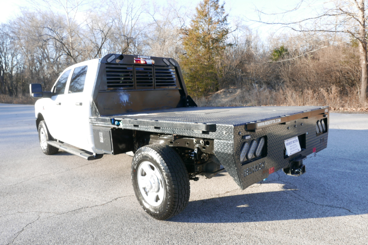 RAM 2500 Tradesman 4x4 Crew Cab 8' Box 2024