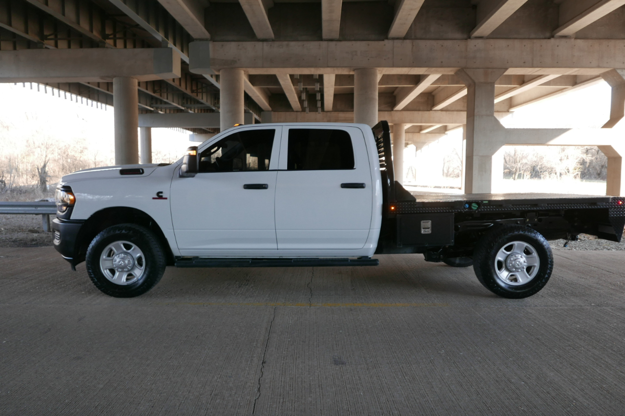 RAM 2500 Tradesman 4x4 Crew Cab 8' Box 2024