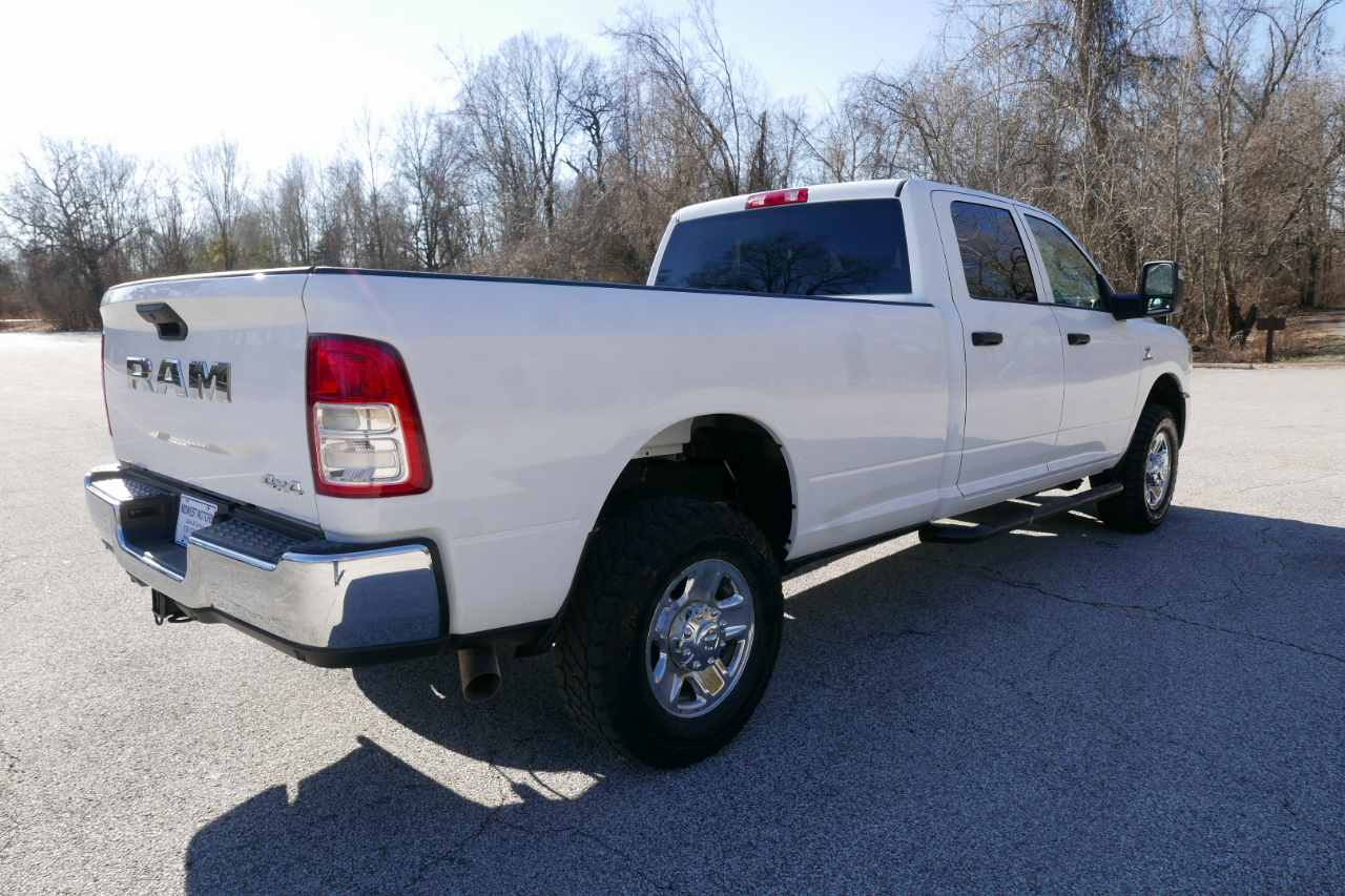 RAM 2500 Tradesman 4x4 Crew Cab 8' Box 2023