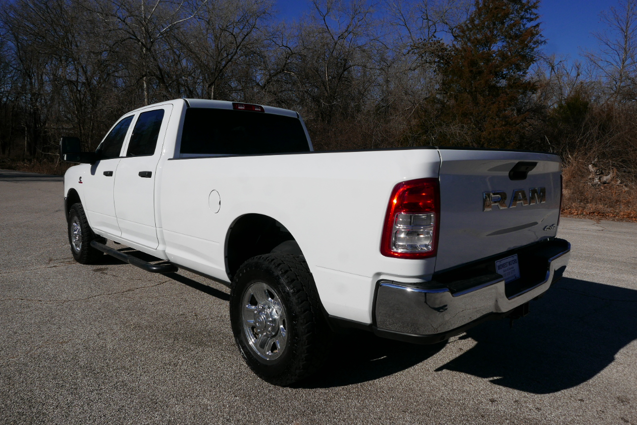 RAM 2500 Tradesman 4x4 Crew Cab 8' Box 2023