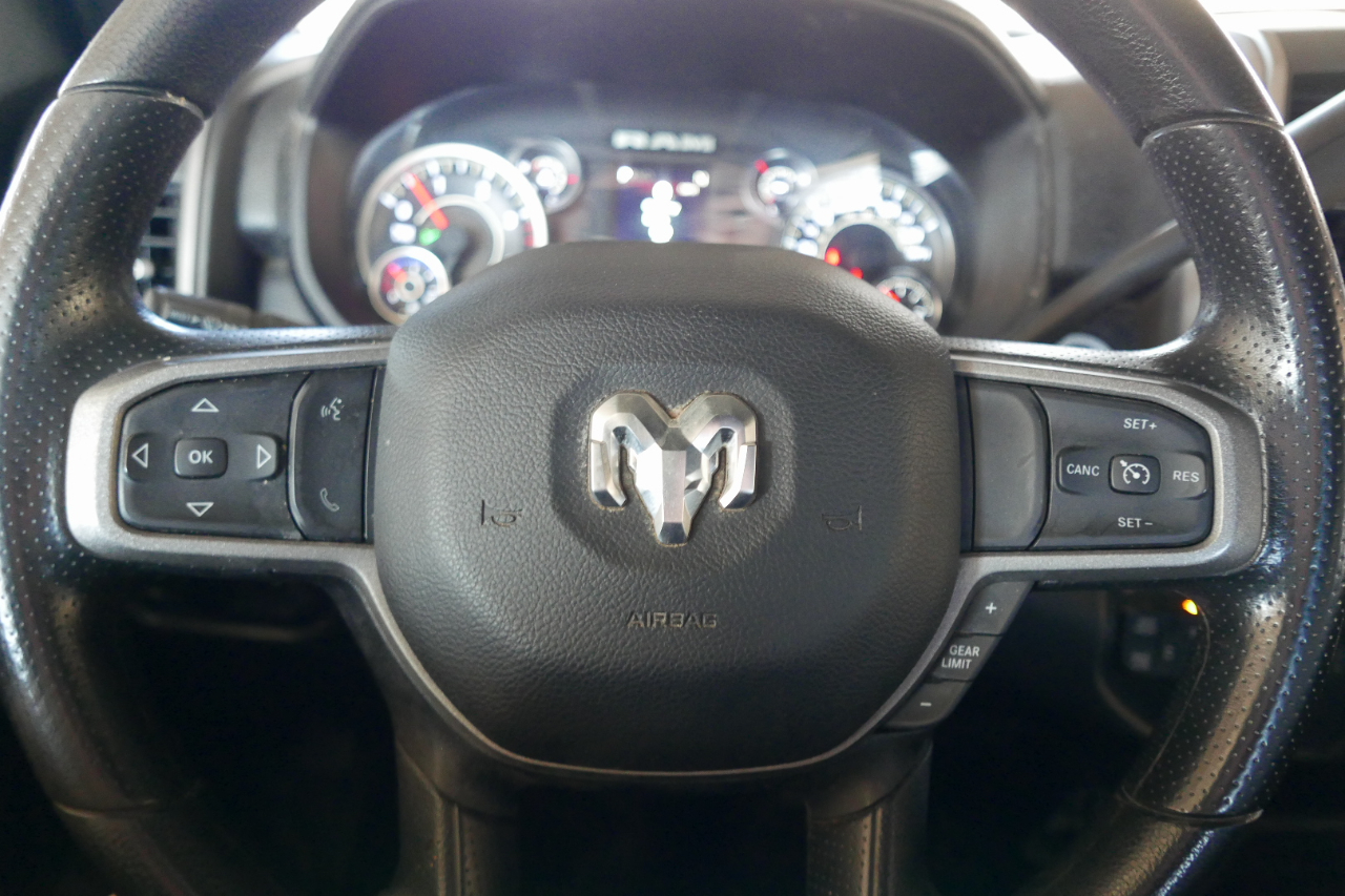 RAM 2500 Tradesman 4x4 Crew Cab 8' Box 2023