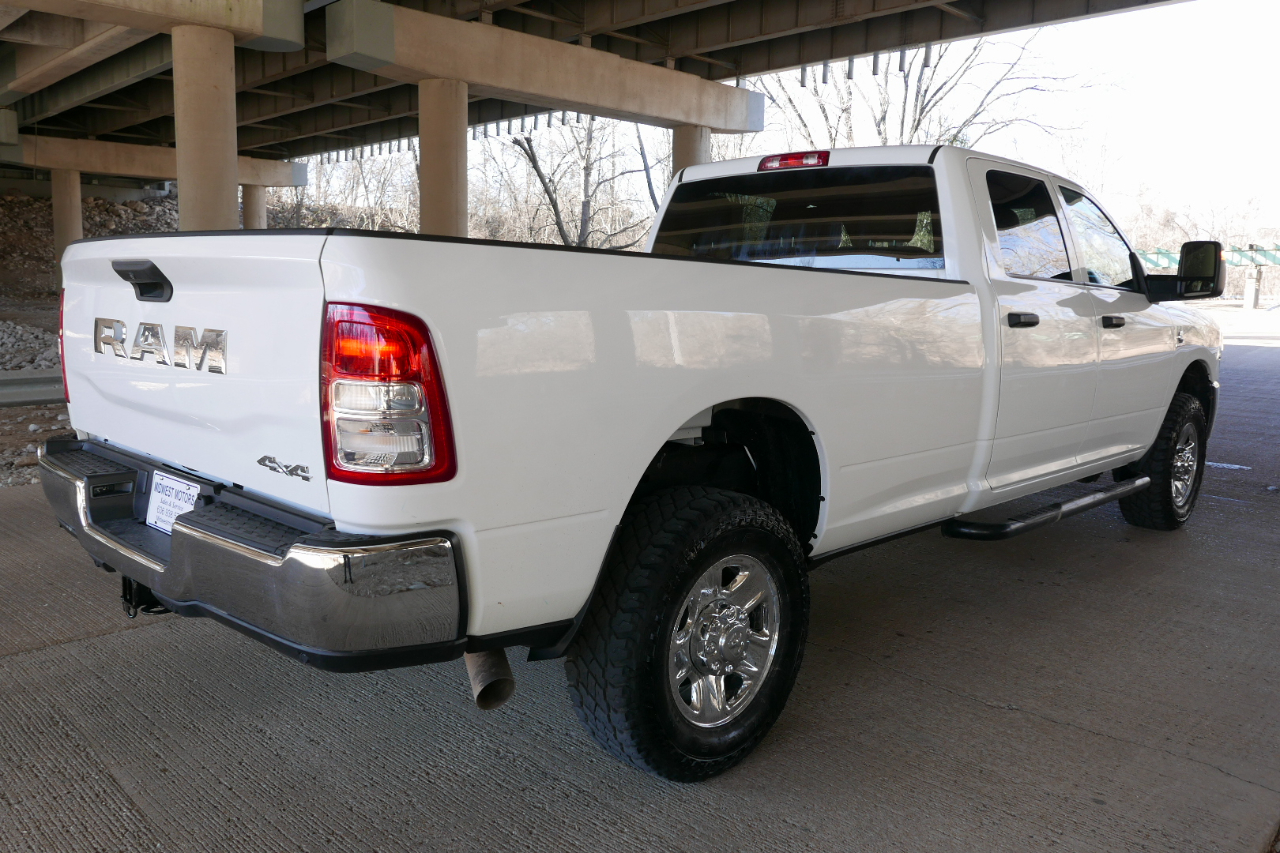 RAM 2500 Tradesman 4x4 Crew Cab 8' Box 2023