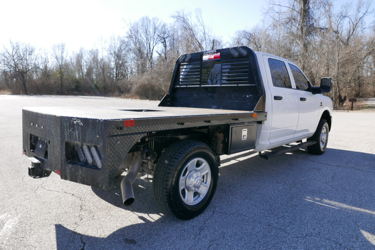 RAM 2500 Tradesman 4x4 Crew Cab 8' Box 2023