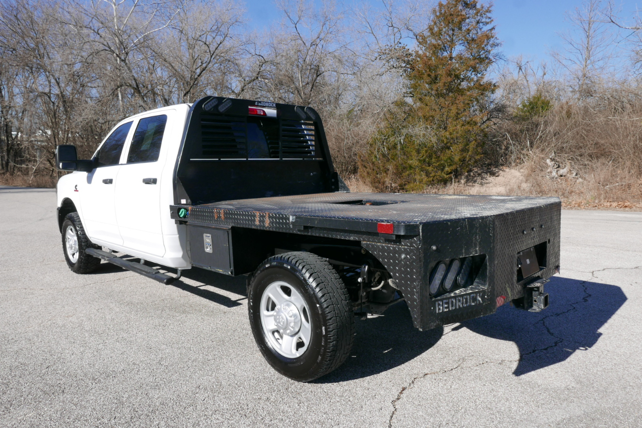 RAM 2500 Tradesman 4x4 Crew Cab 8' Box 2023