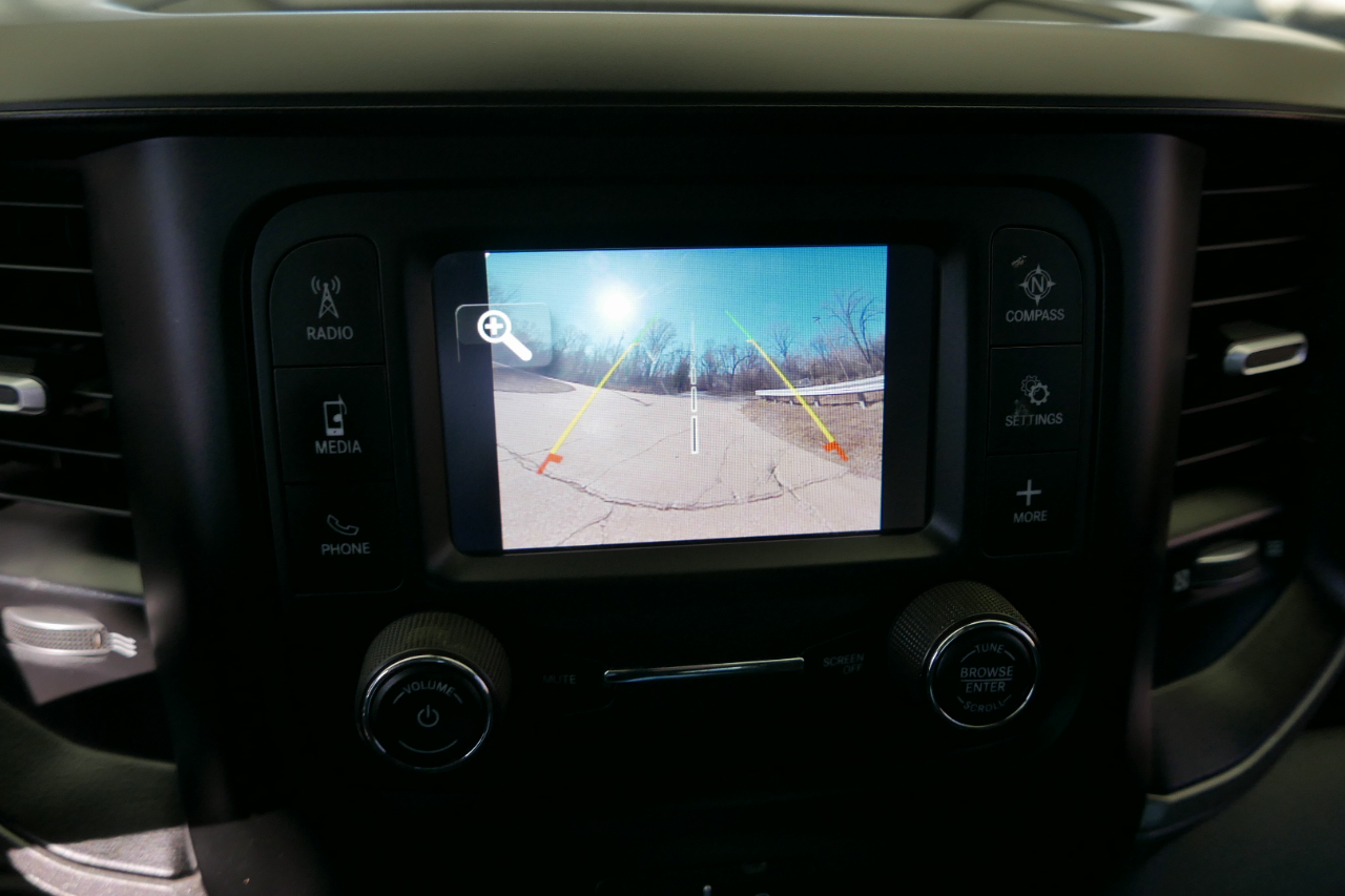 RAM 2500 Tradesman 4x4 Crew Cab 8' Box 2023