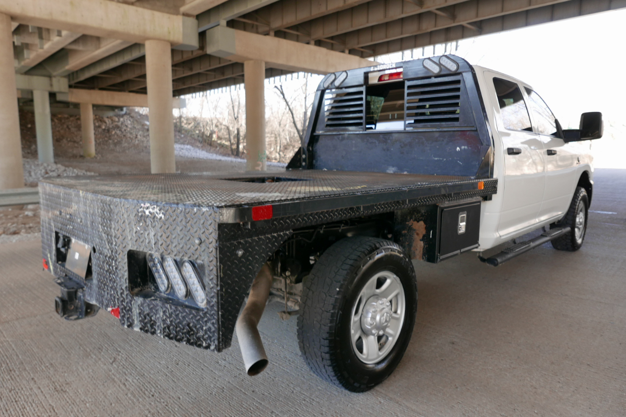 RAM 2500 Tradesman 4x4 Crew Cab 8' Box 2023