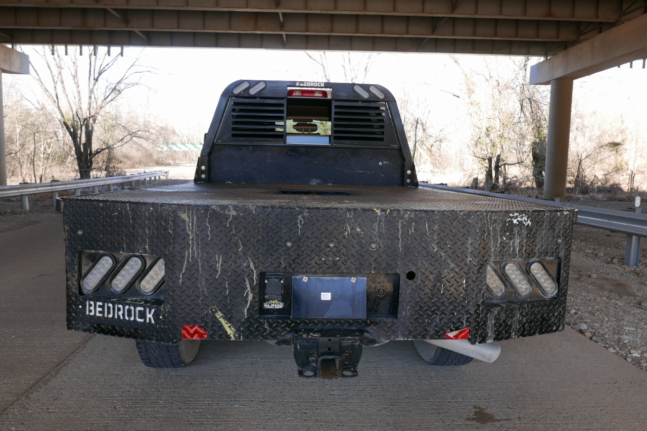 RAM 2500 Tradesman 4x4 Crew Cab 8' Box 2023