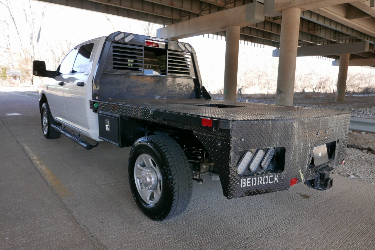 RAM 2500 Tradesman 4x4 Crew Cab 8' Box 2023