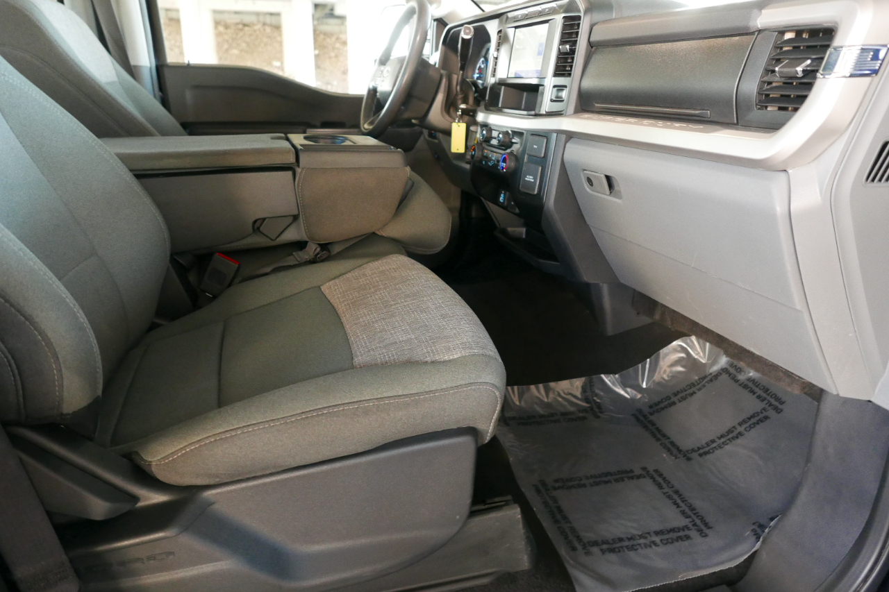 Ford Super Duty F-250 SRW XLT 4WD Crew Cab 8' Box 2024