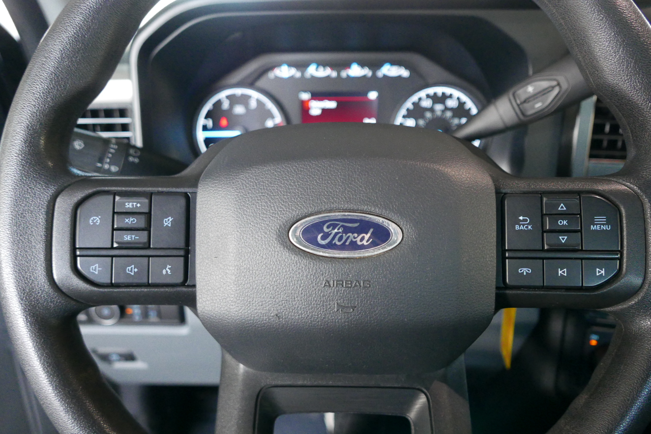 Ford Super Duty F-250 SRW XLT 4WD Crew Cab 8' Box 2024