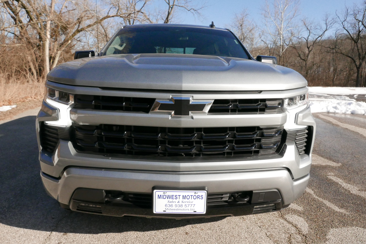 Chevrolet Silverado 1500 4WD Crew Cab 147" RST 2024