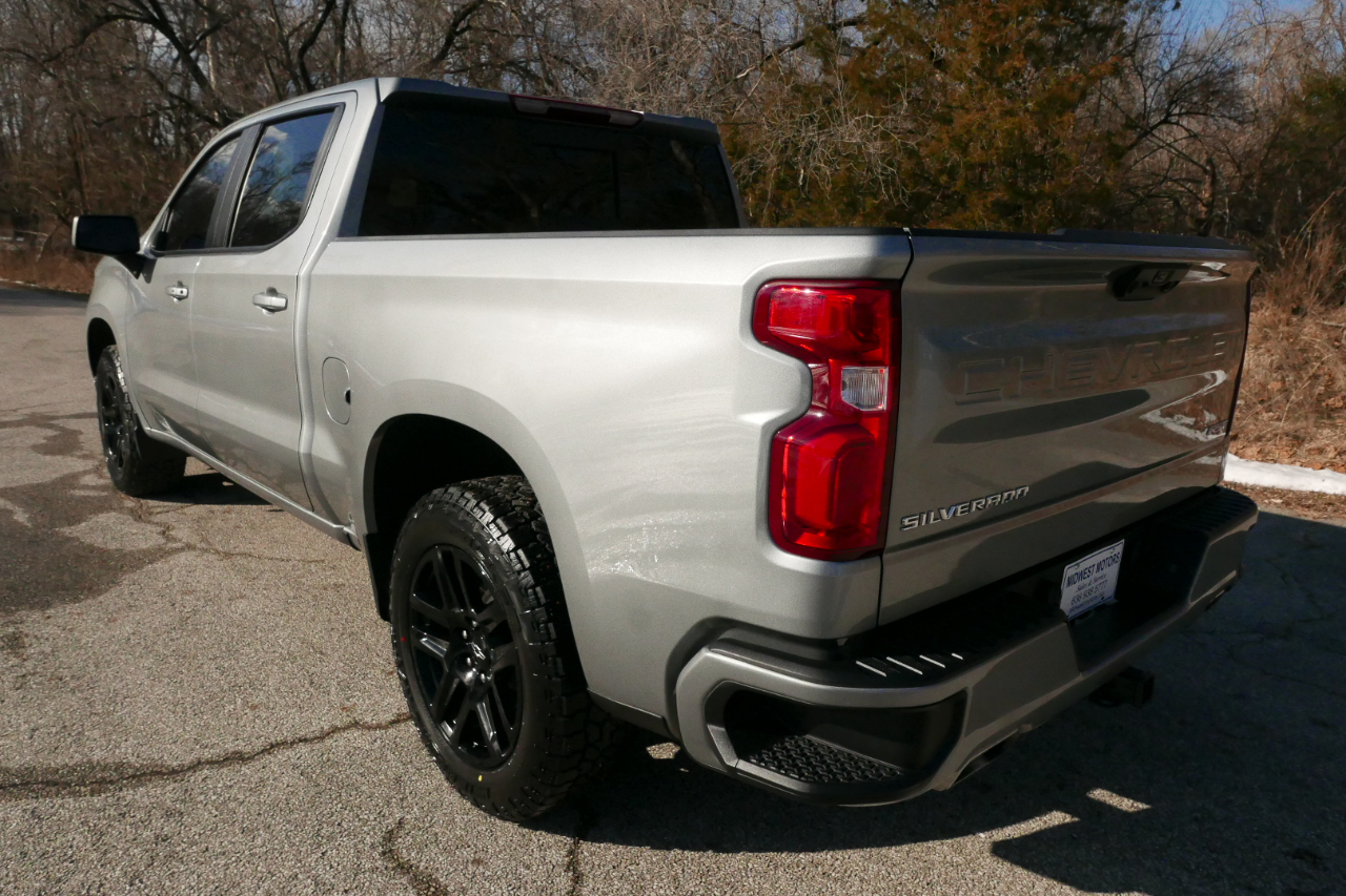Chevrolet Silverado 1500 4WD Crew Cab 147" RST 2024