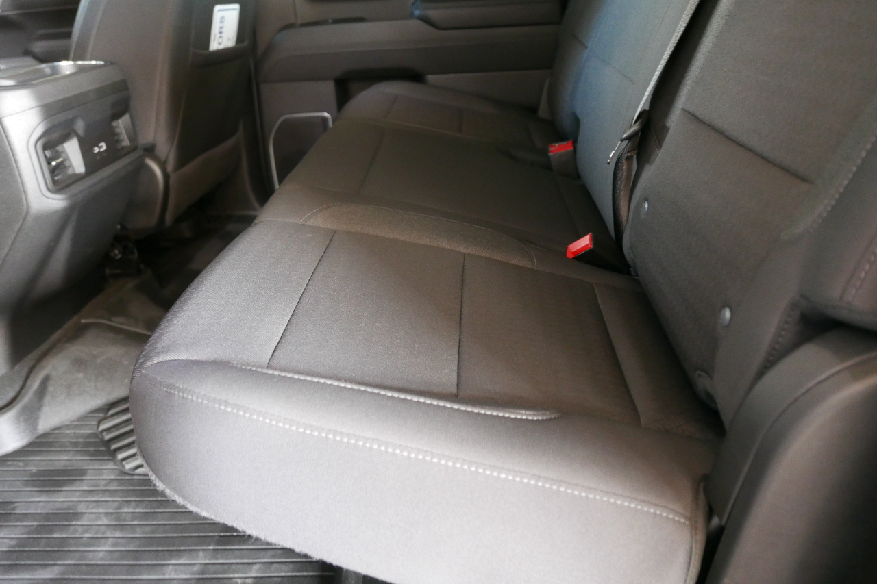 Chevrolet Silverado 1500 4WD Crew Cab 147" RST 2024