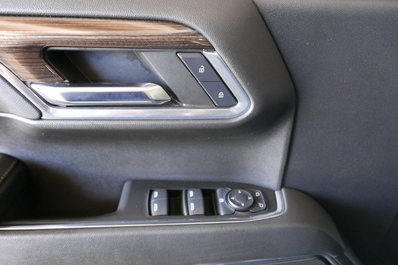 Chevrolet Silverado 1500 4WD Crew Cab 147" RST 2024