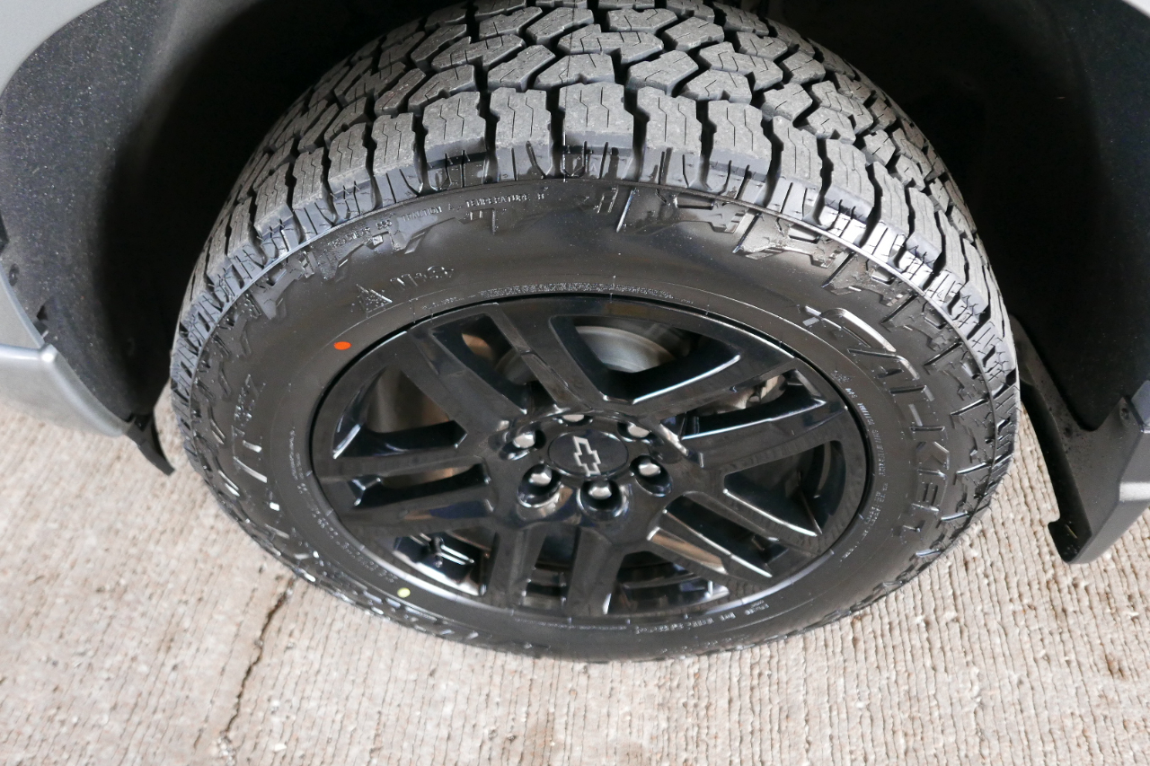 Chevrolet Silverado 1500 4WD Crew Cab 147" RST 2024