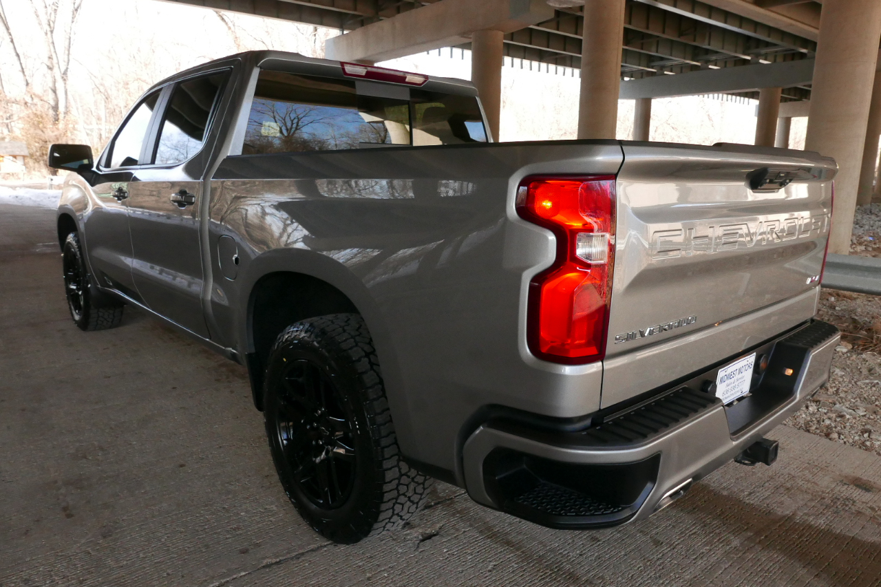 Chevrolet Silverado 1500 4WD Crew Cab 147" RST 2024