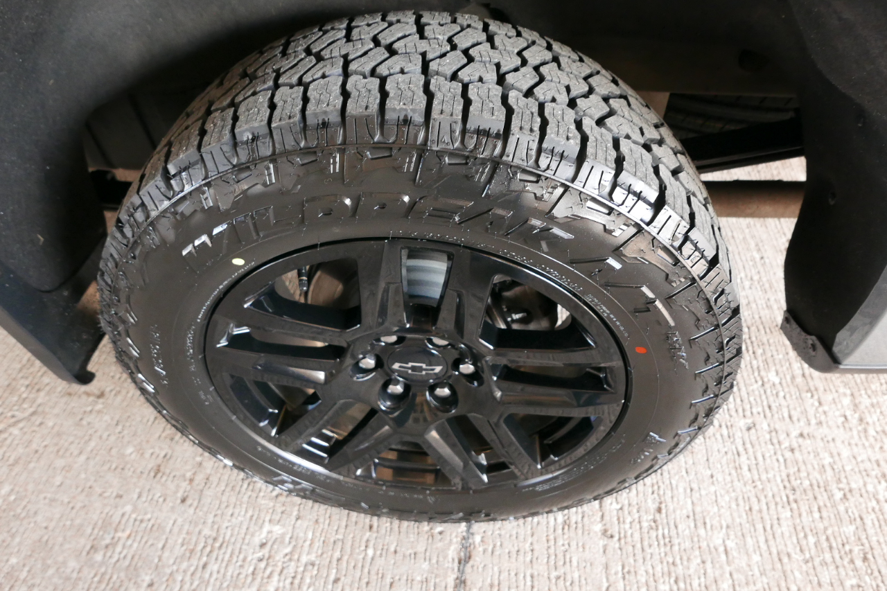 Chevrolet Silverado 1500 4WD Crew Cab 147" RST 2024