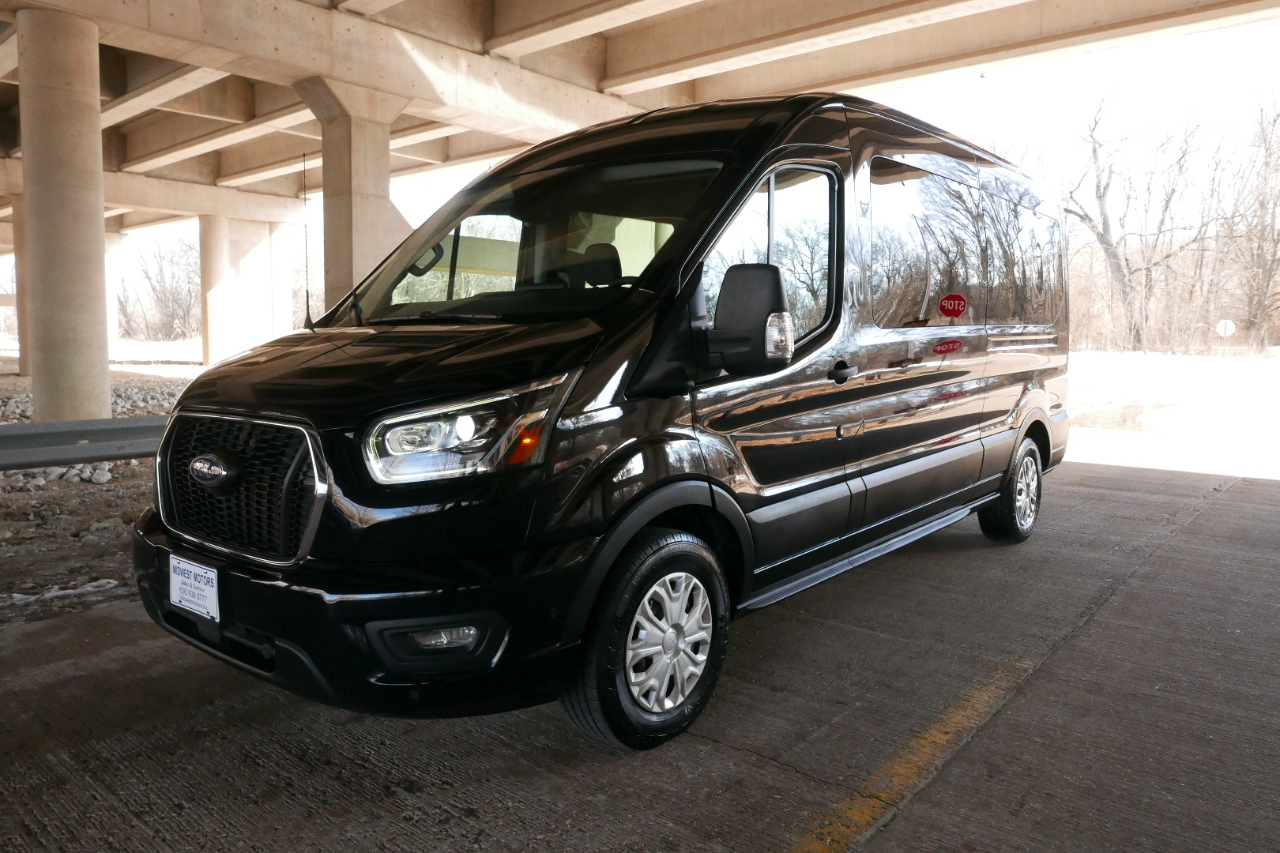 Ford Transit Passenger Wagon T-350 148" Med Roof XLT RWD 2023