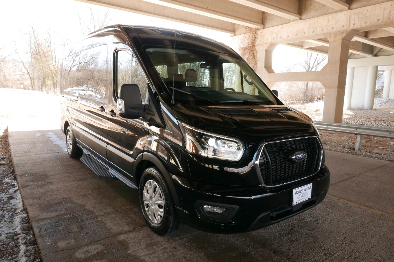 Ford Transit Passenger Wagon T-350 148" Med Roof XLT RWD 2023
