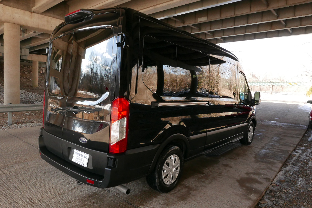 Ford Transit Passenger Wagon T-350 148" Med Roof XLT RWD 2023
