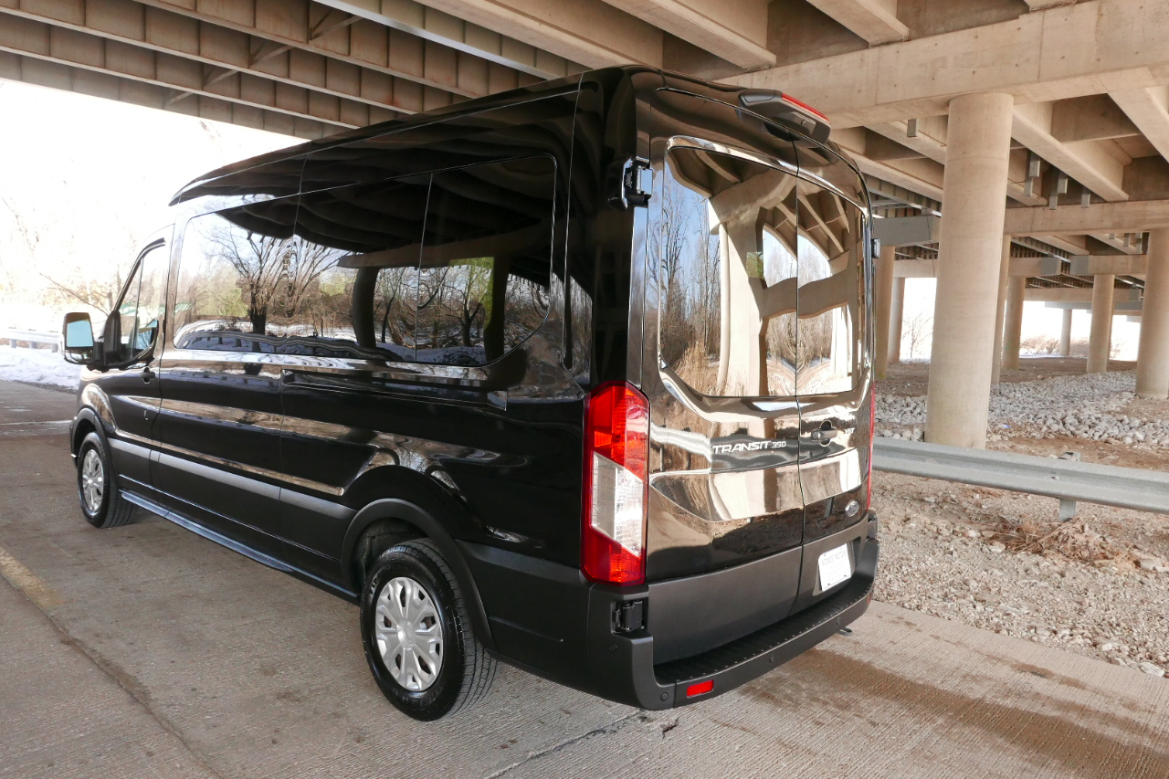 Ford Transit Passenger Wagon T-350 148" Med Roof XLT RWD 2023