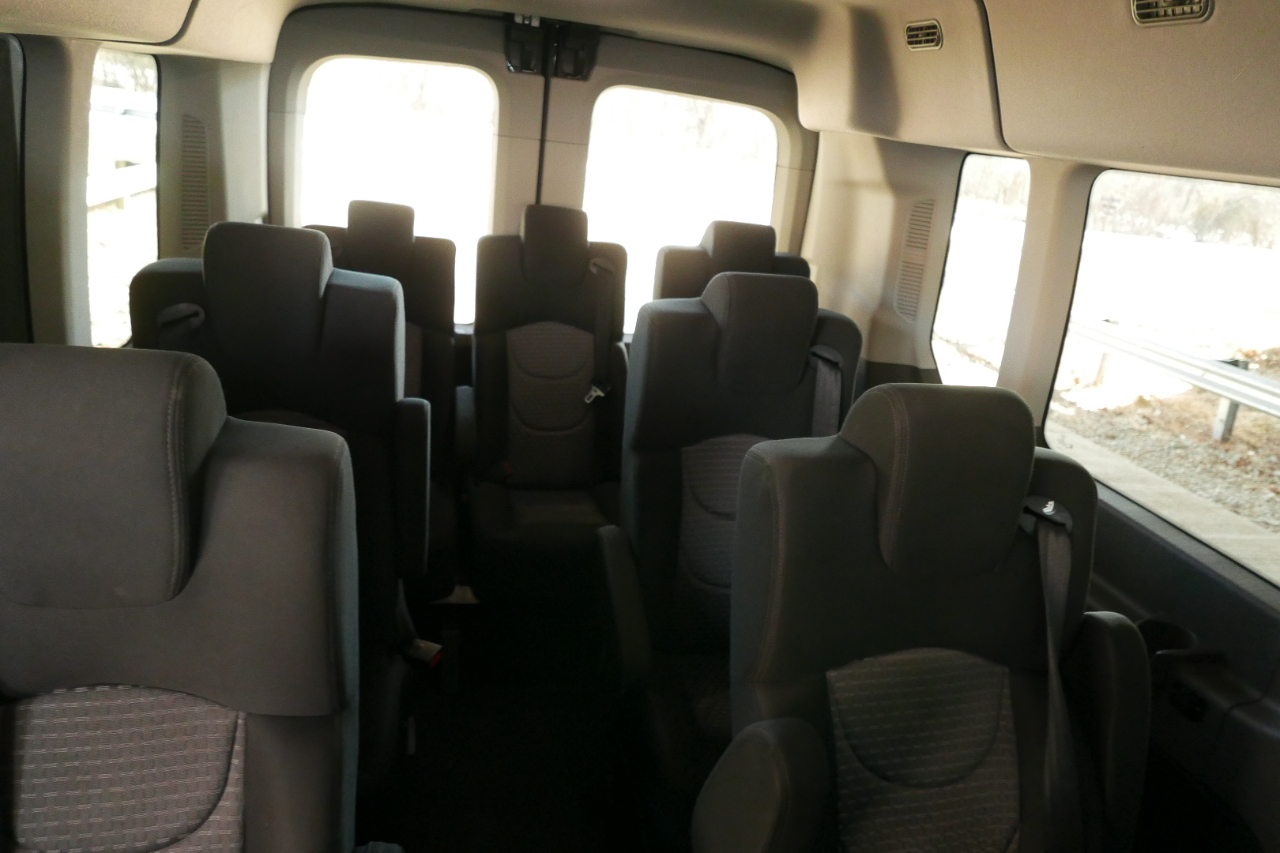 Ford Transit Passenger Wagon T-350 148" Med Roof XLT RWD 2023