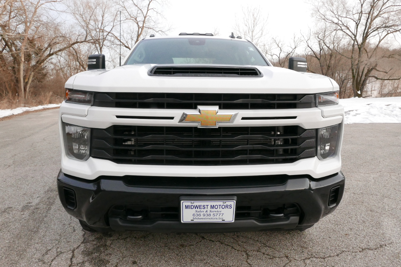 Chevrolet Silverado 2500HD 4WD Crew Cab 159" Custom 2024