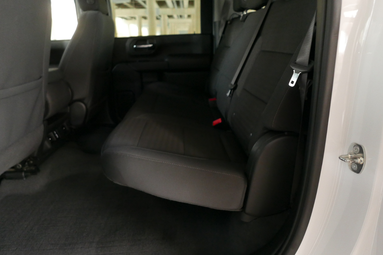 Chevrolet Silverado 2500HD 4WD Crew Cab 159" Custom 2024