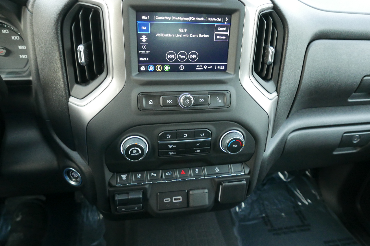 Chevrolet Silverado 2500HD 4WD Crew Cab 159" Custom 2024