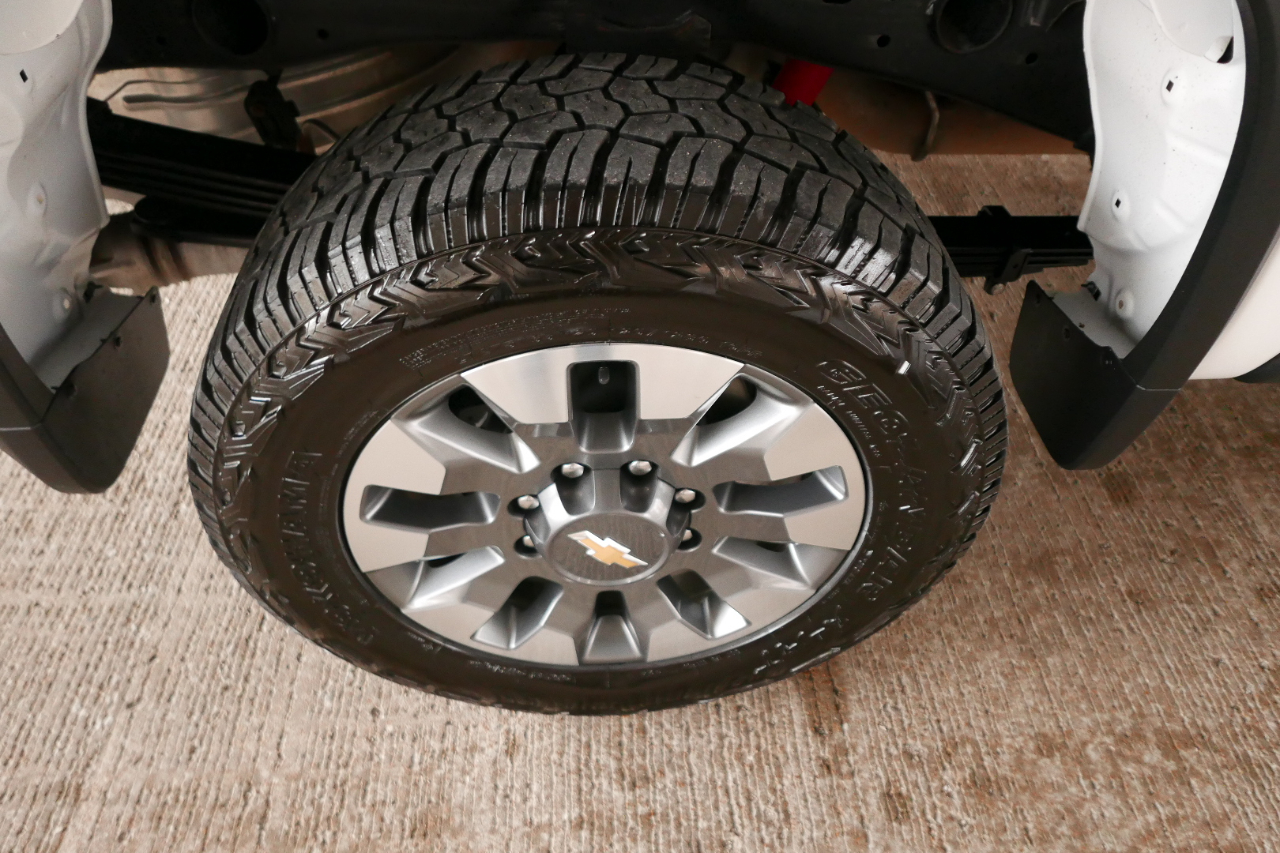 Chevrolet Silverado 2500HD 4WD Crew Cab 159" Custom 2024